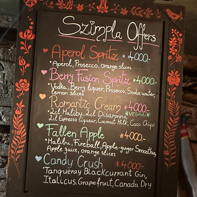 The first ever Hungarian ruin bar welcomes you!
