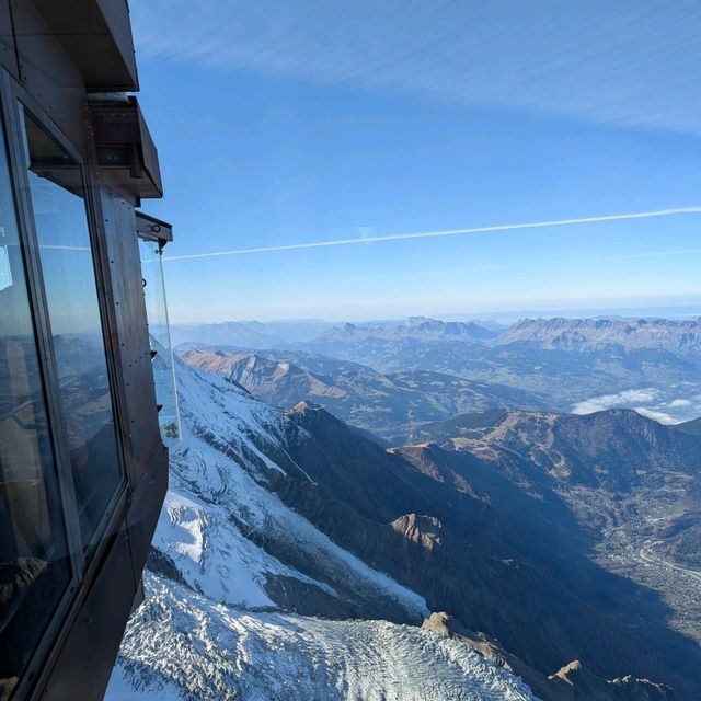 Aiguille Du Midi - ski resort ✨⭐✨⭐✨