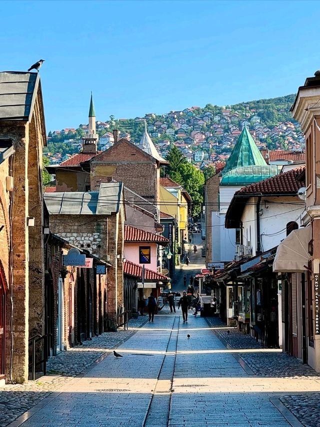 🕌 Sarajevo: A City Where Cultures Meet and History Lives On 🇧🇦✨