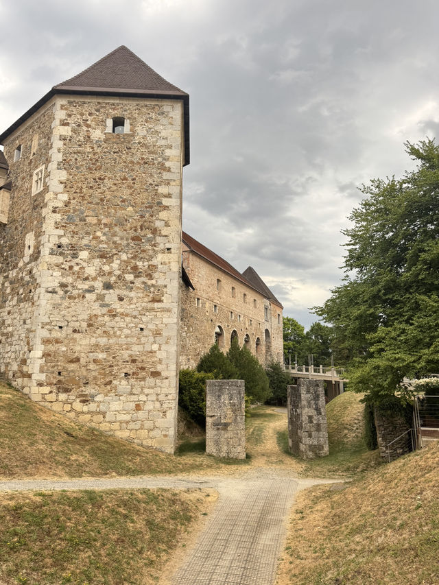 SECRET OF THE DRAGON CITY | EXPLORE LJUBLJANA CASTLE