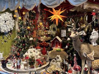 นิทานแห่งแสงสว่างและการตกแต่ง