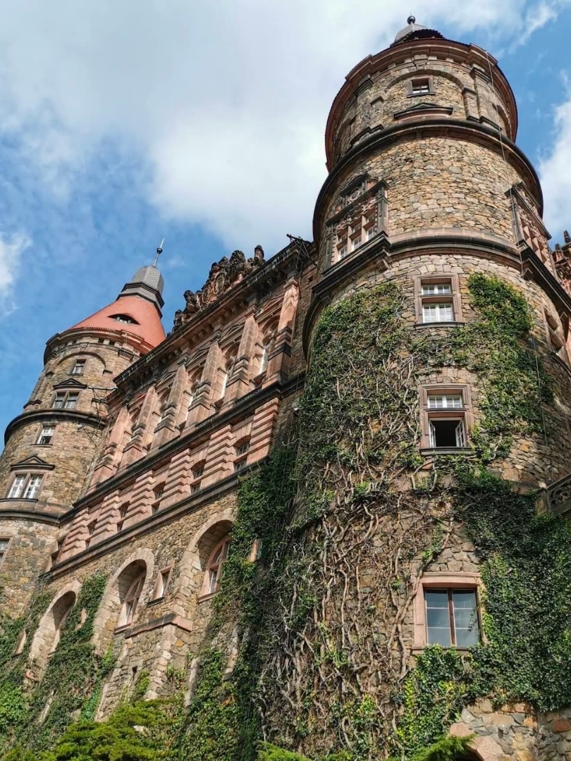 Książ Castle: Poland’s Real-Life Fairytale Fortress 🏰✨