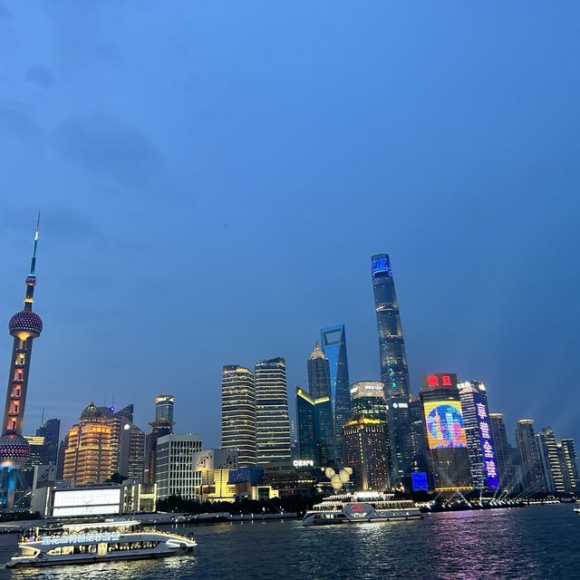 The best time to watch the bund? 