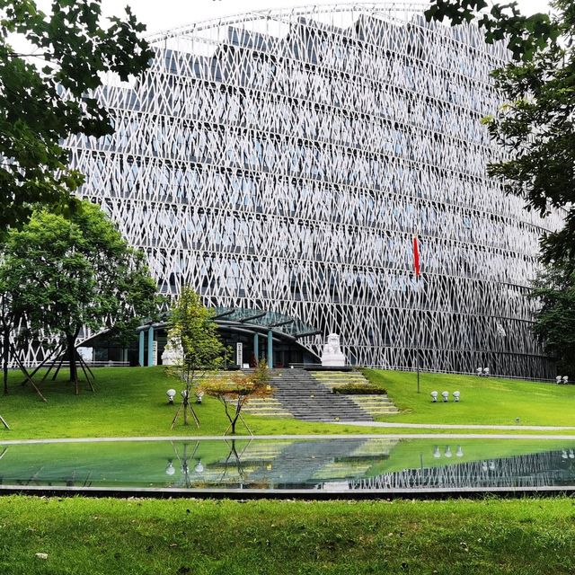 Exploring the Modern edge of Chengdu city
