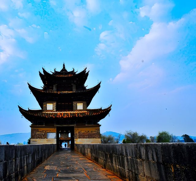 建水古城 - 在雲南的文化瑰寶與歷史印記之間漫步