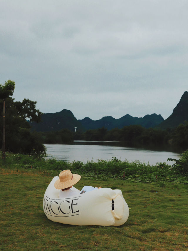 廣西旅遊｜崇左黑水河畔，蘑菇屋式野奢度假