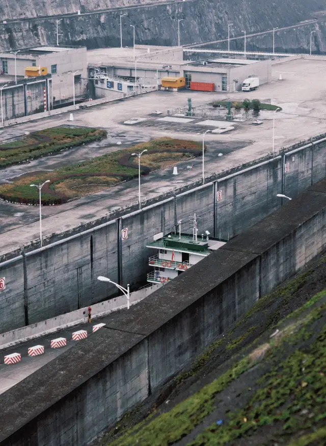 Really, do I need to go through security check to visit the Three Gorges Dam?