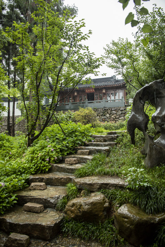 雨天的安吉靈峰寺！別有一番味道