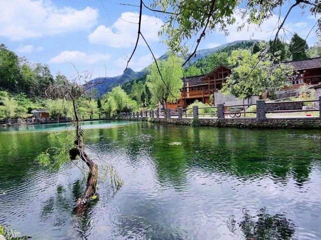 雲舍景區介紹，邂逅土家文化，盡享山水盛宴。