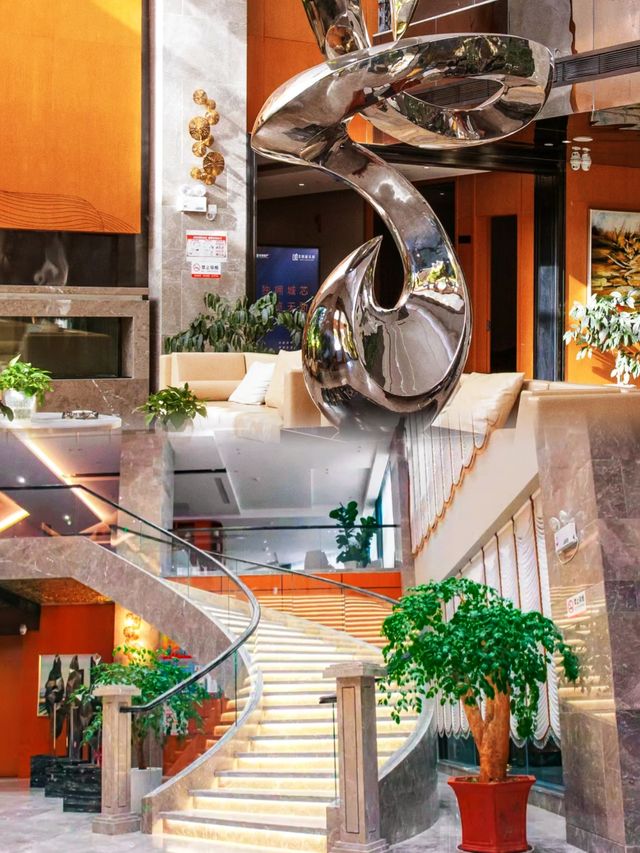 元謀瀧淇·瀧湖大酒店：度假放鬆的理想之地。