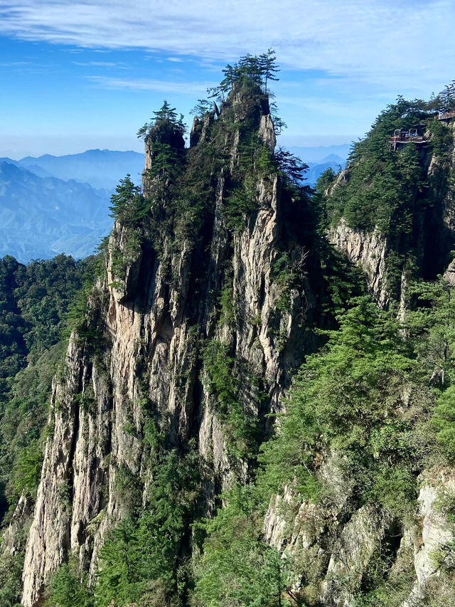 老君山旅遊攻略：探秘道教聖地。