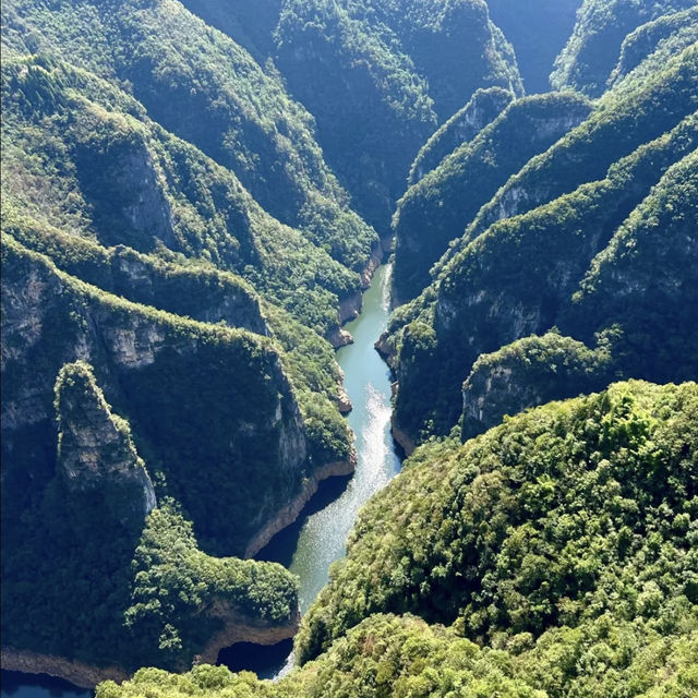 懸崖之巔的極限震撼——龍缸景區的天險與絕美風光