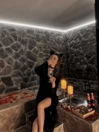 廣州這家酒店真的很上鏡，情侶奢華浴室浪漫十足。