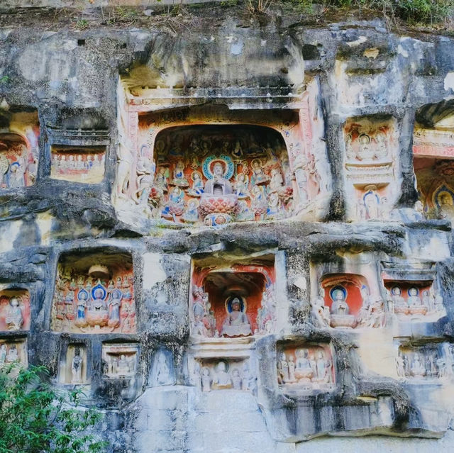 巴中一日遊@南龕石窟風景區