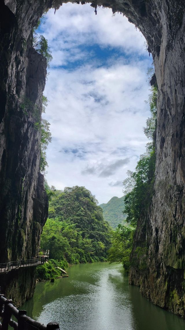 貴州紫雲縣格凸河，嘆為觀止的大自然鬼斧神工！