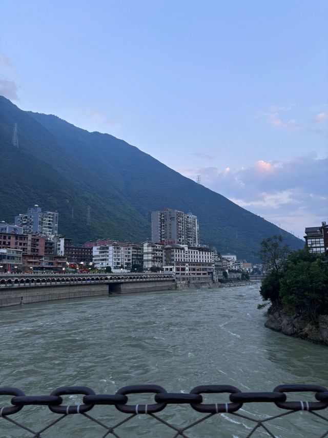 瀘定3日遊 泡真溫泉享受愜意時光 瀘定3日遊 泡真溫泉享受愜意時光