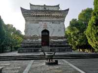 沒有遊客的寺院（黃梅）