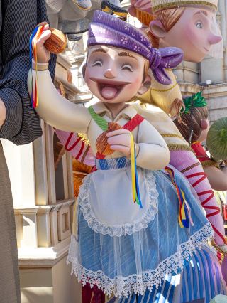 Follow "Divas Hit the Road" and travel to Spain and Portugal during the flower season and April Fair