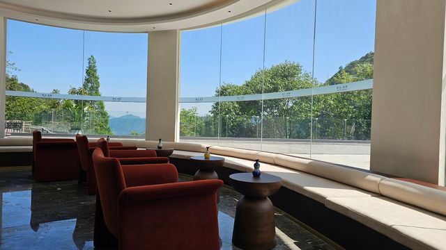 逃離高壓嘅雲端秘境：喺三清山煦初雲端酒店嘅治癒之旅
