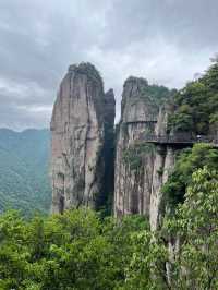 《在神仙居嘅雲端，同火山岩對話：一場地質迷嘅奇幻漂流》【
