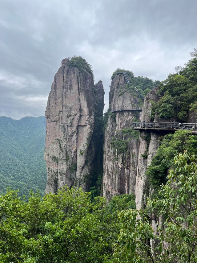 《在神仙居嘅雲端，同火山岩對話：一場地質迷嘅奇幻漂流》【
