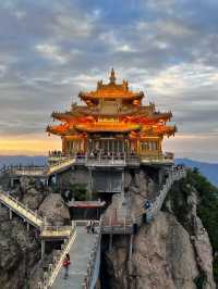 奔赴山海，探秘老君山的浪漫與詩意