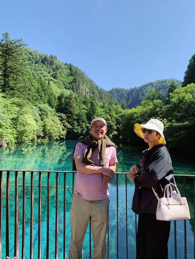 九寨溝非常適合帶父母來玩～