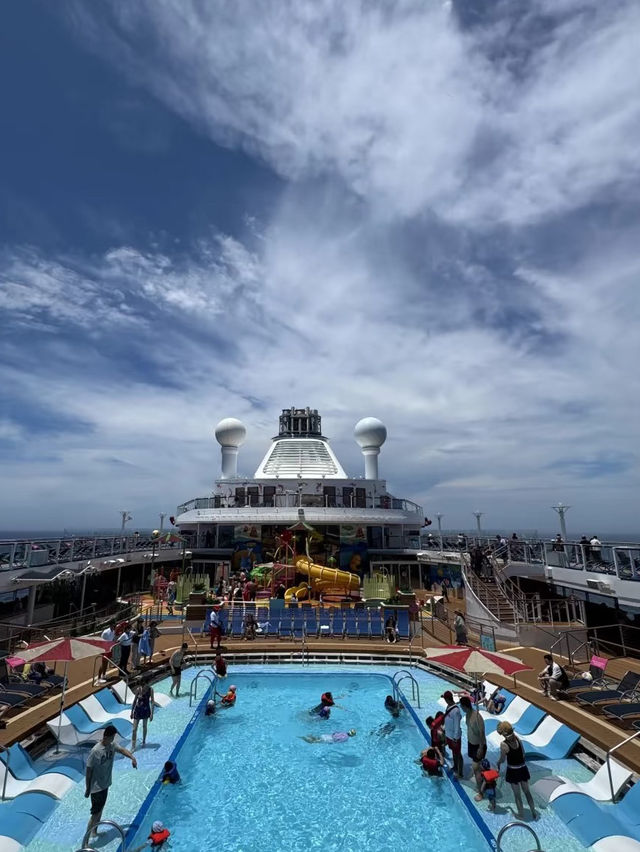 🛳️ Just back from Royal Caribbean – Spectrum of the Seas