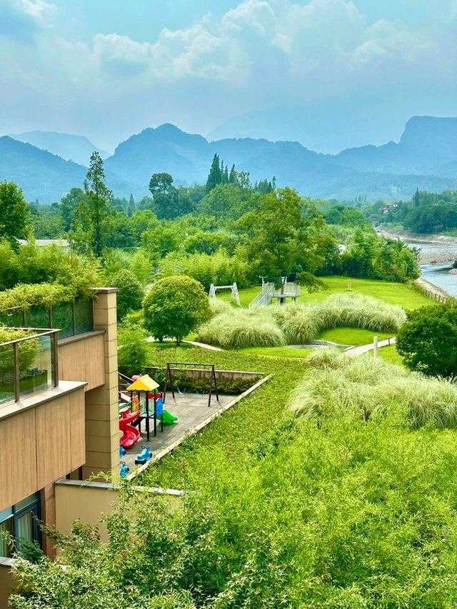 Spring Mountain Hotel at the Foot of Qingcheng Mountain is totally my spiritual home!** 🏡  