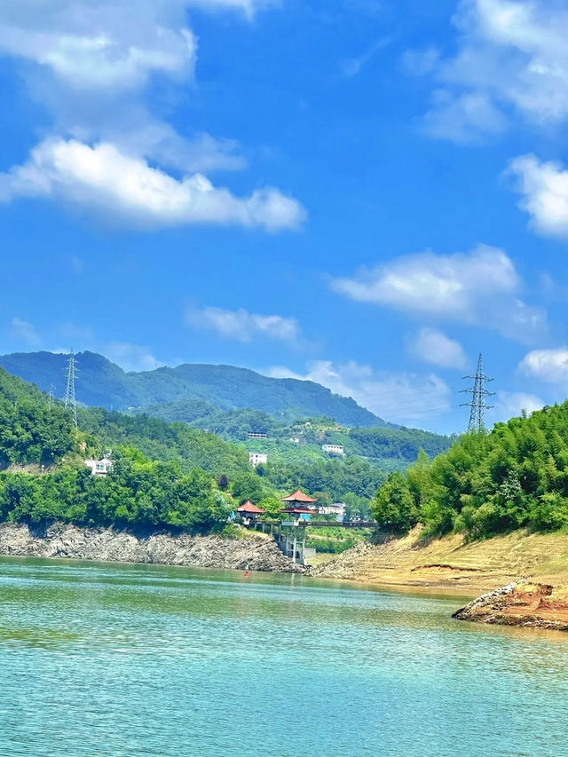 碧水繚夢——瀛湖的山水長歌