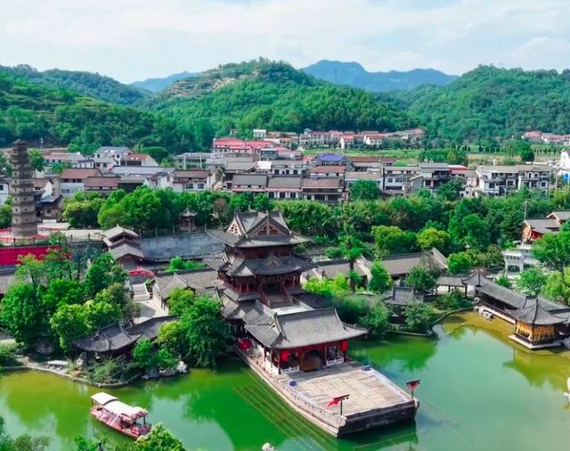 ，去陝西漢中旅遊必去的地方，龍頭山，興漢勝境，諸葛古鎮，上元觀古鎮，四天五夜的旅遊攻略，兩人出行，（