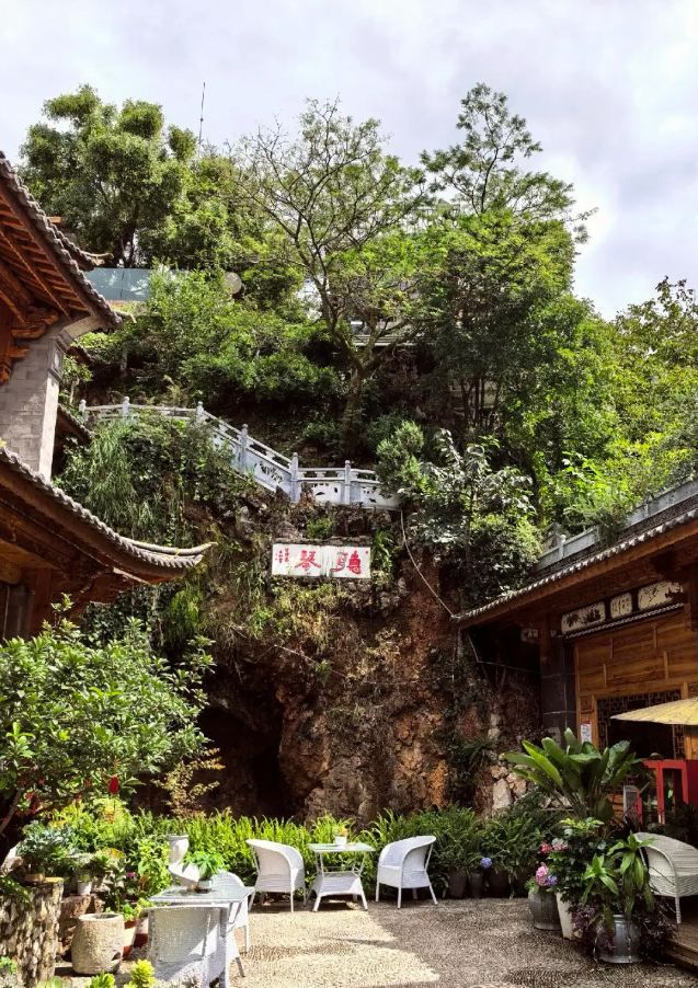 泡私湯還能逛湖的民宿太舒服 泡私湯還能逛湖的民宿太舒服