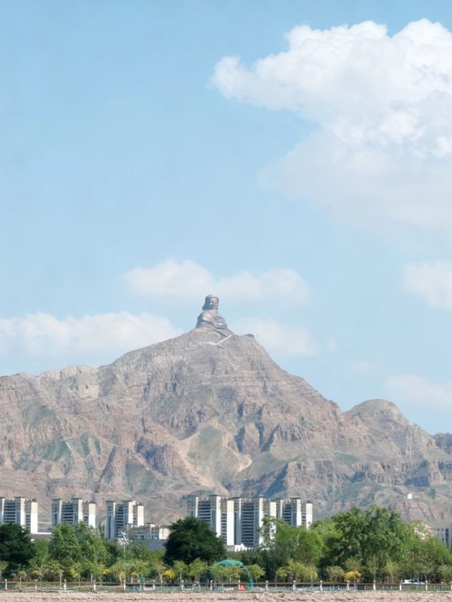 烏海湖|在沙漠裡看海?!內蒙古的這片藍美到失語 烏海湖|在沙漠裡看海?!內蒙古的這片藍美到失語