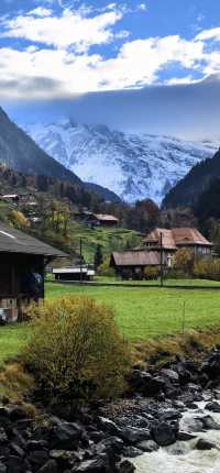 因特拉肯,愛在深秋