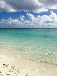 馬來西亞的隱世海島馬達京島也太絕了吧！這個小眾天堂不僅有果凍海、白沙灘，還有超震撼的珊瑚群，簡直是