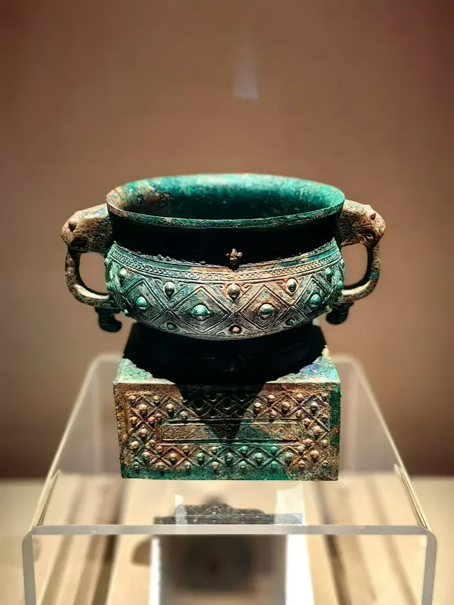 外面基礎,裡面就不基礎——山西青銅博物館 外面基礎,裡面就不基礎——山西青銅博物館