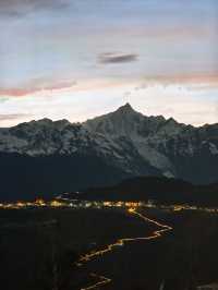 在梅里雪山腳下,等一場沒有盡頭的日落。