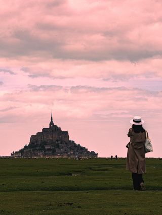 Normandy, France｜The healing meadow beneath Mont Saint-Michel, breathtakingly beautiful!