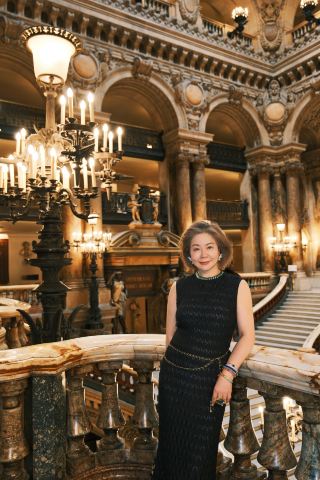 Gilded light and shadow, a romance unique to Paris