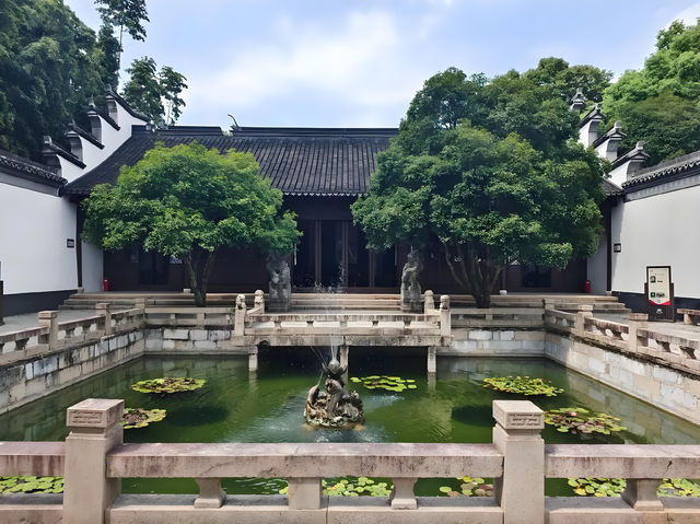 《一池慕白存雅韻 雲間古園醉千年》