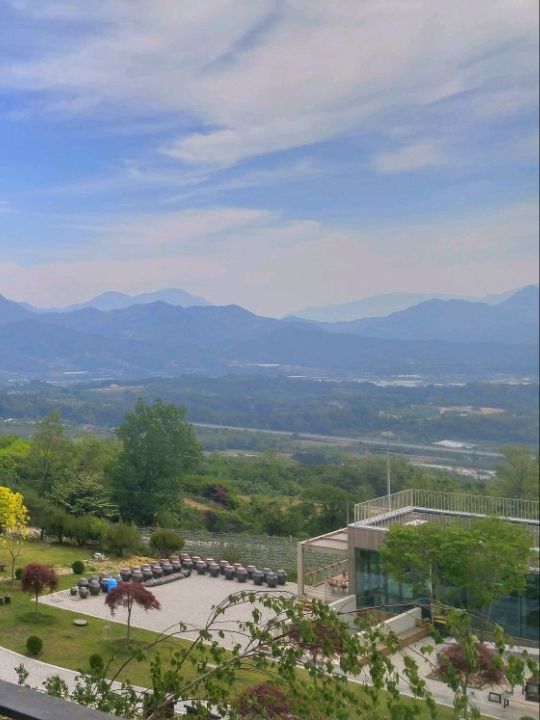 뷰가 너무 예쁜 '이수미팜베리 펜션'