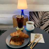 [CAFE 562]  일산 풍동 애니골, 포토존 정말 많은 예쁜카페