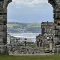 Admire the beauty of the abbey in Whitby!