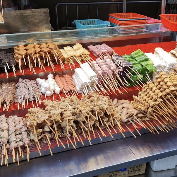 🌙基隆廟口夜市⋯美食與神秘的結合🍡🏮