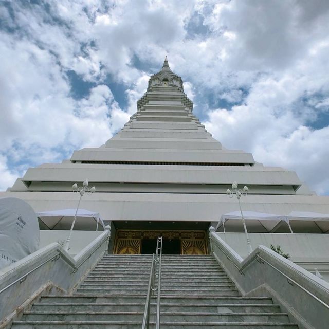 วัดปากน้ำภาษีเจริญ