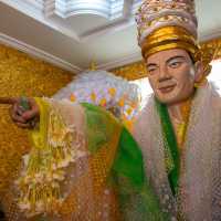 เจดีย์โบตะทาว (Botahtaung Pagoda)