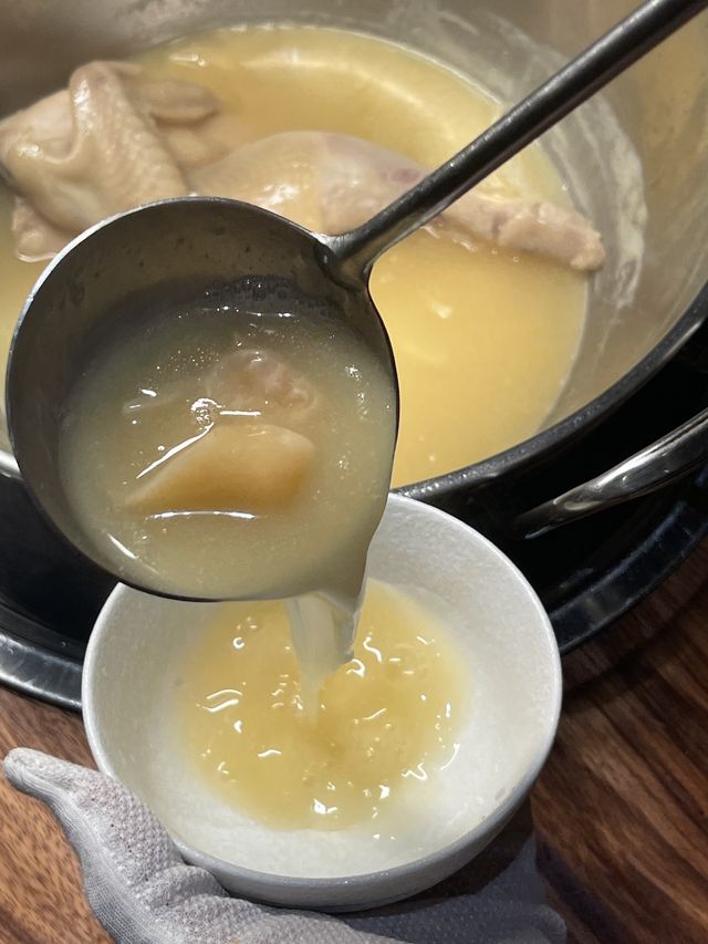 黑珍珠入圍餐廳  #招牌花膠雞湯鍋