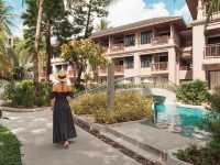 โรงแรมติดทะเล เขาหลัก พังงา สระว่ายน้ำเยอะมาก