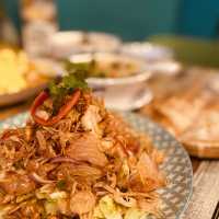 「泰國風味餐廳，美味泰菜吸引食客」