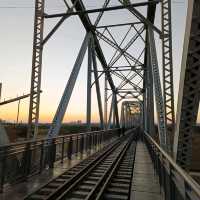高屏舊鐵橋 夕陽餘暉美不勝收